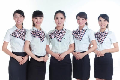 實用,屬性,對,戰隱型,服務,—,究竟,誰是,品牌